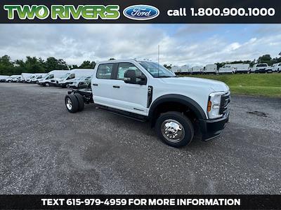 New 2025 Ford F-450 Crew Cab 4WD Cab Chassis for sale #51689 - photo 1