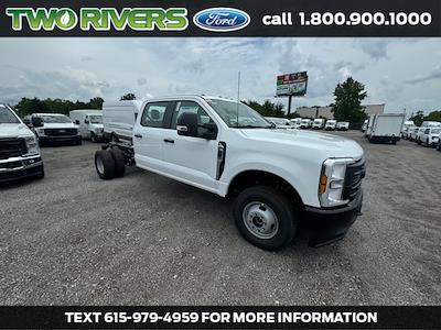2025 Ford F-350 Crew Cab DRW 4WD Cab Chassis for sale #51740 - photo 1