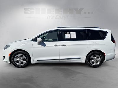 2017 Chrysler Pacifica FWD Minivan for sale #Y0830Z - photo 2