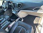 2017 Chrysler Pacifica FWD Minivan for sale #Y0830Z - photo 41