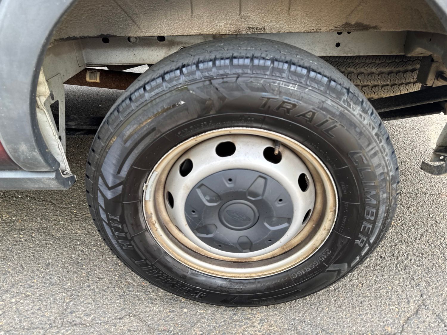 Used 2018 Ford Transit 250 - photo 17