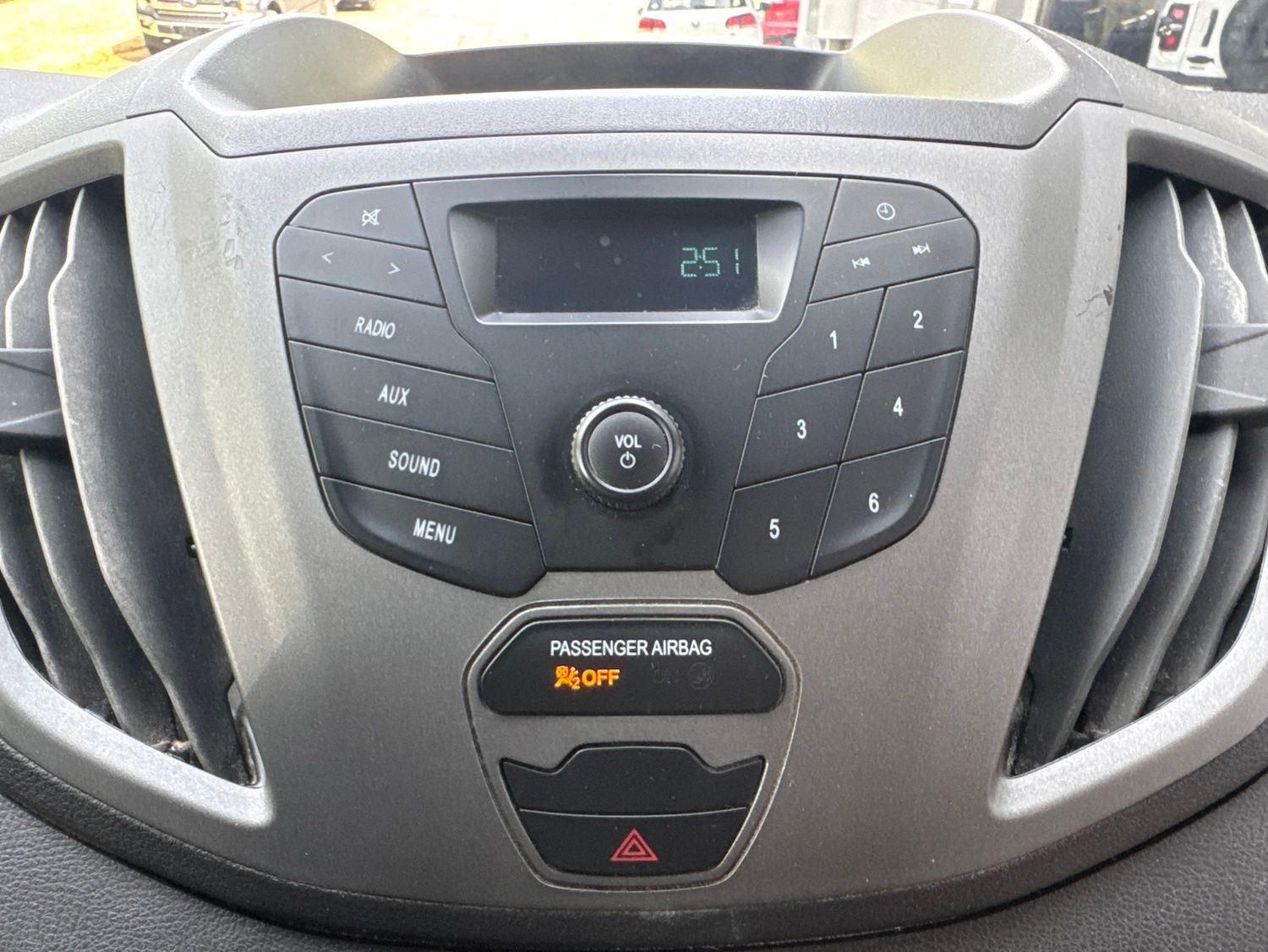 Used 2018 Ford Transit 250 - photo 20