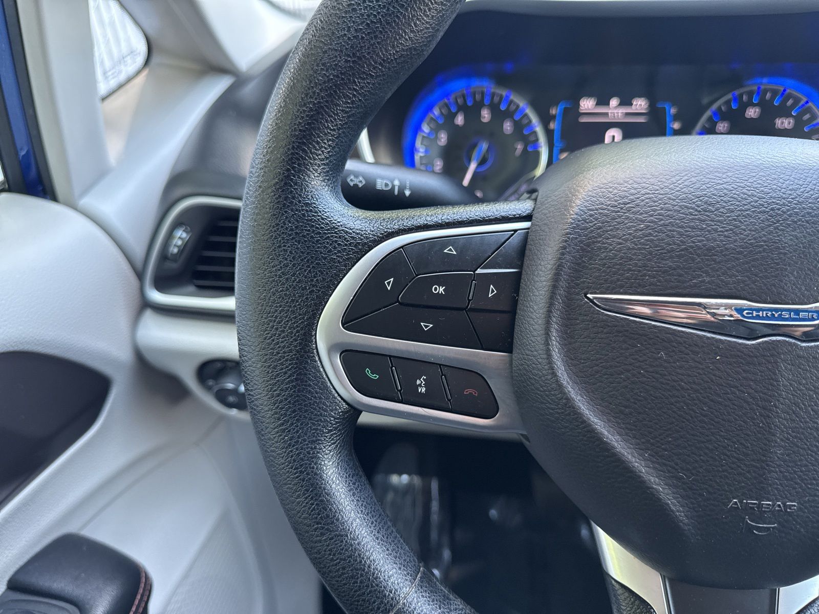 Used 2019 Chrysler Pacifica - photo 22
