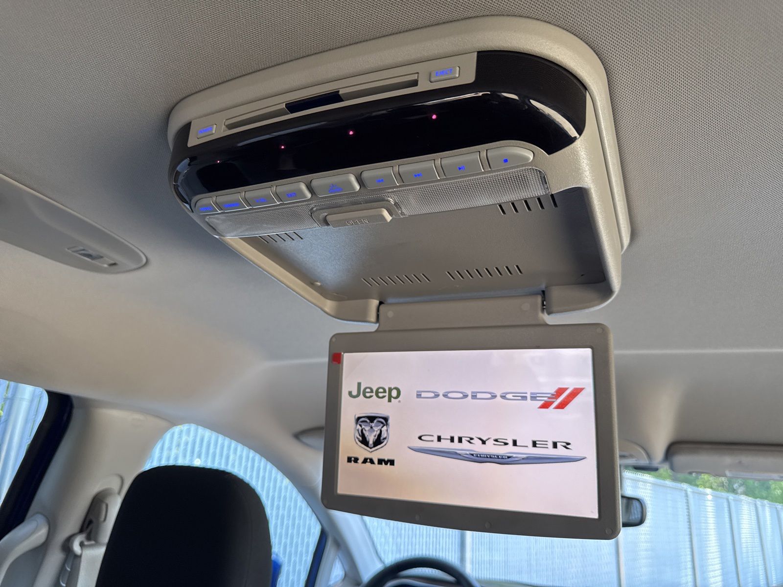 Used 2019 Chrysler Pacifica - photo 7