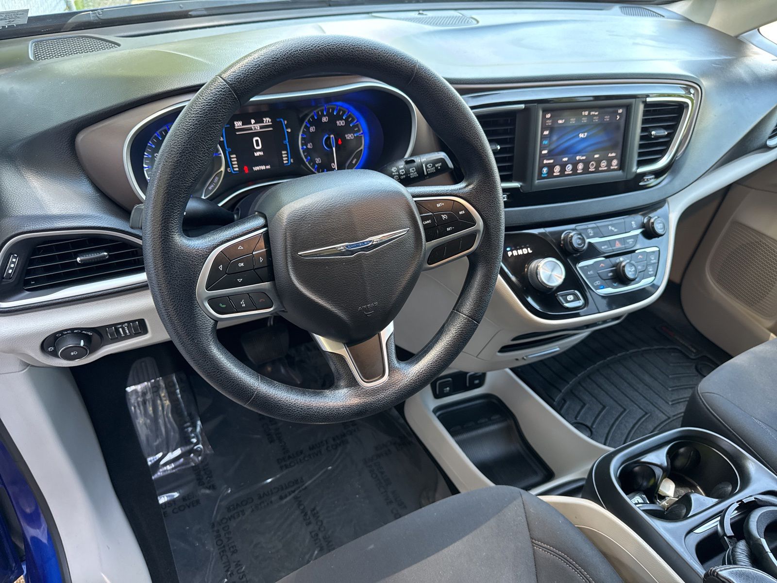 Used 2019 Chrysler Pacifica - photo 12