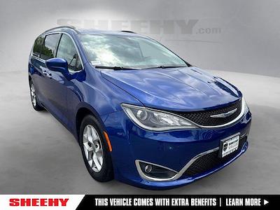 2019 Chrysler Pacifica FWD Minivan for sale #YA67554B - photo 1