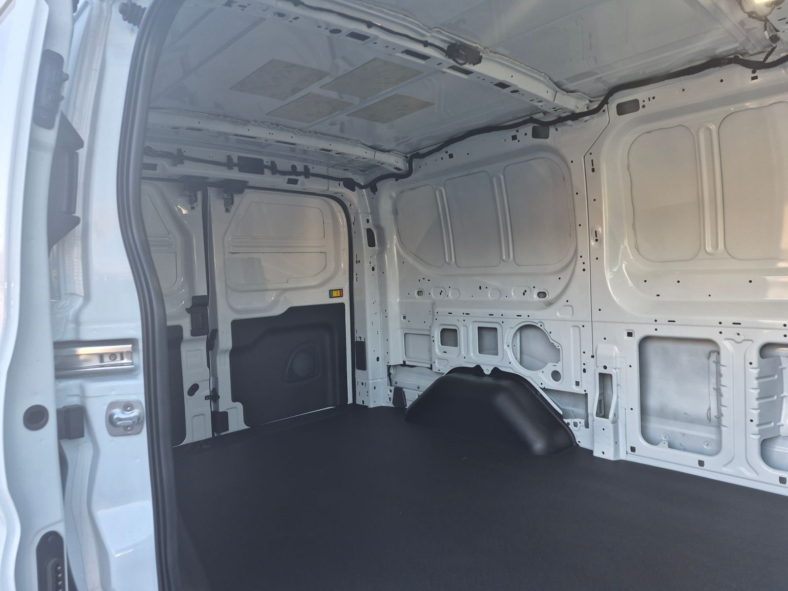 New 2026 Ford Transit 250 - photo 7