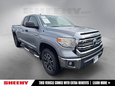 Used 2017 Toyota Tundra - photo 1