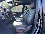 Used 2025 Chrysler Pacifica Select Minivan for sale #S18140T - photo 11