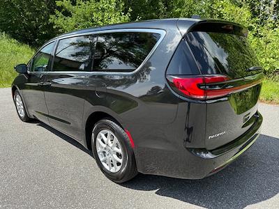 2023 Chrysler Pacifica FWD Minivan for sale #S18552P - photo 2