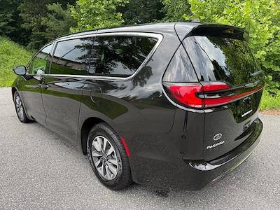2024 Chrysler Pacifica FWD Minivan for sale #S18629P - photo 2