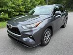 Used 2020 Toyota Highlander XLE AWD SUV for sale #S18639P - photo 1