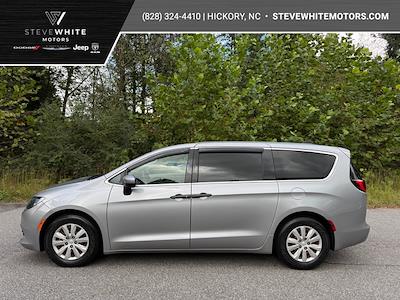 2018 Chrysler Pacifica FWD Minivan for sale #S18705A - photo 1
