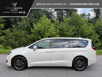 2020 Chrysler Pacifica FWD Minivan for sale #S18707P - photo 1