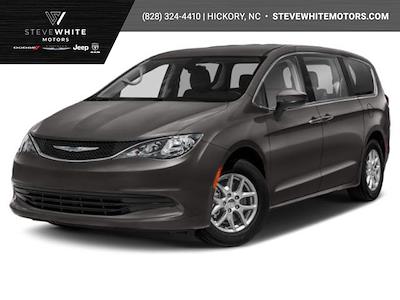 Used 2020 Chrysler Pacifica Touring Minivan for sale #S19383A - photo 1