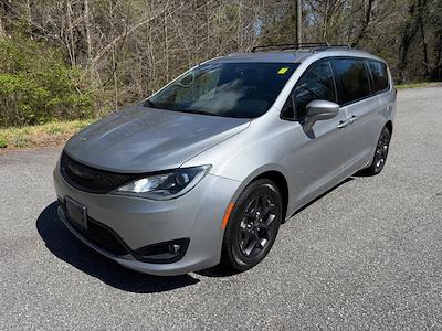Used 2020 Chrysler Pacifica - photo 1