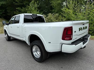 Used 2025 Ram 3500 - photo 1