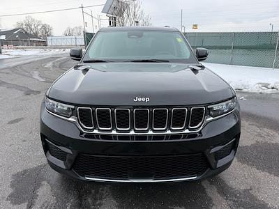 Used 2023 Jeep Grand Cherokee Laredo for sale #S19452P - photo 2