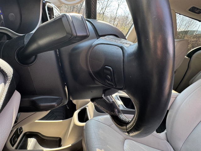 Used 2021 Chrysler Pacifica - photo 15