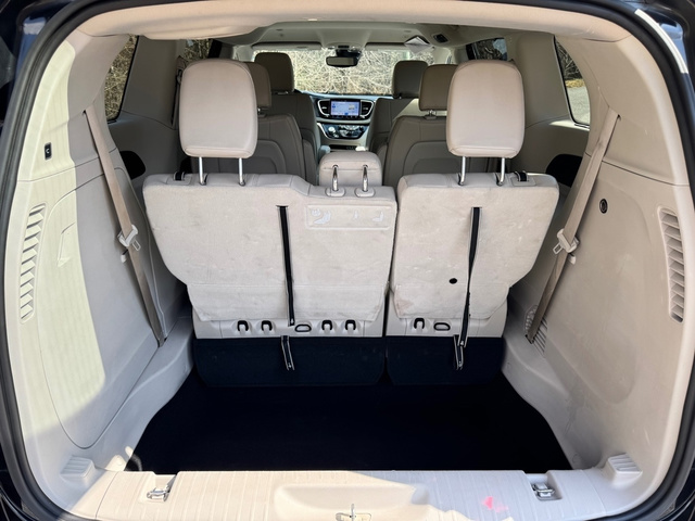 Used 2021 Chrysler Pacifica - photo 18