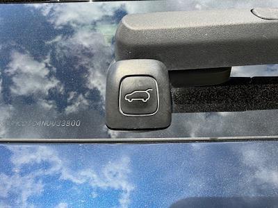 Used 2022 Genesis GV70 - photo 1