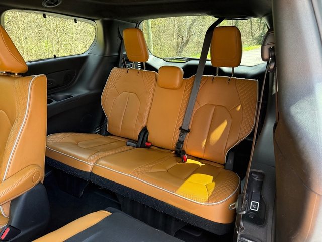 Used 2022 Chrysler Pacifica - photo 19