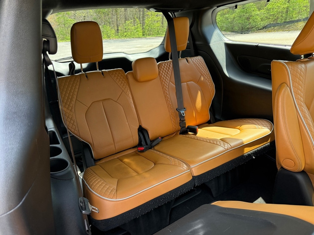 Used 2022 Chrysler Pacifica - photo 24