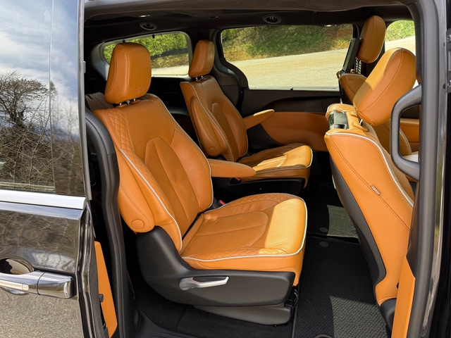 Used 2022 Chrysler Pacifica - photo 25