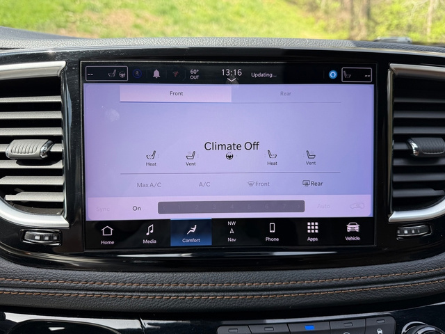 Used 2022 Chrysler Pacifica - photo 31