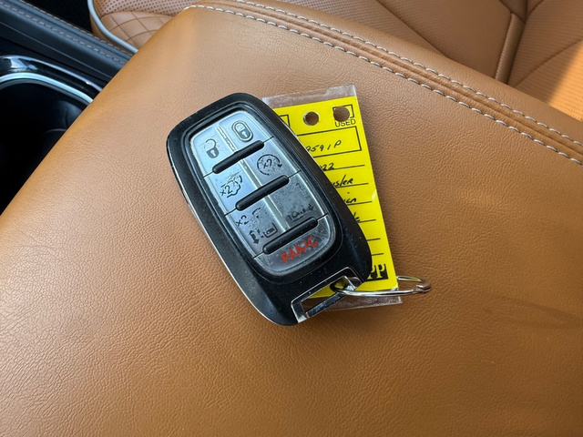 Used 2022 Chrysler Pacifica - photo 39