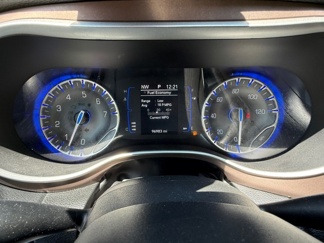 Used 2019 Chrysler Pacifica - photo 25