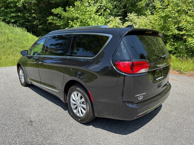 Used 2019 Chrysler Pacifica - photo 10