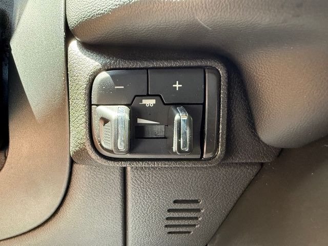 Used 2025 Dodge Durango - photo 31