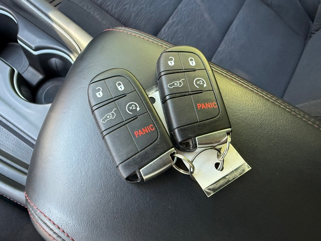 Used 2025 Dodge Durango - photo 34