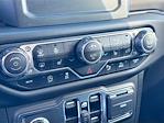 2021 Jeep Gladiator Crew Cab 4WD Pickup for sale #MF502139A - photo 17