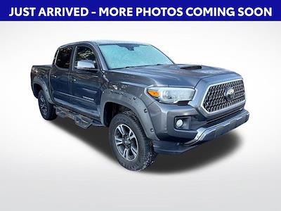 Used 2018 Toyota Tacoma - photo 1