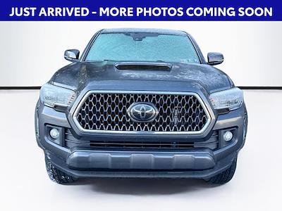 Used 2018 Toyota Tacoma - photo 1