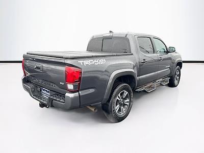Used 2018 Toyota Tacoma - photo 1