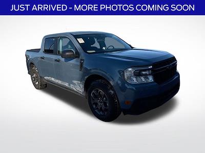 Used 2025 Ford Maverick - photo 1