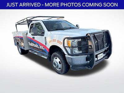 2017 Ford F-350 Super Cab DRW 4WD Cab Chassis for sale #MFU600331 - photo 1
