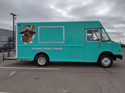 Used 1997 Freightliner MT 45 - photo 1