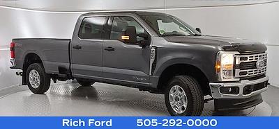 Used 2025 Ford F-250 - photo 1