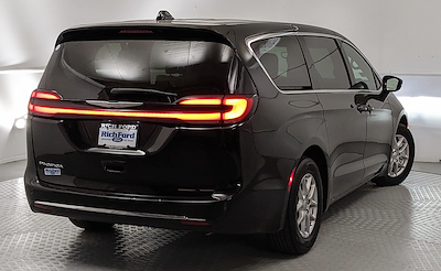 2025 Chrysler Pacifica FWD Minivan for sale #A0401 - photo 2