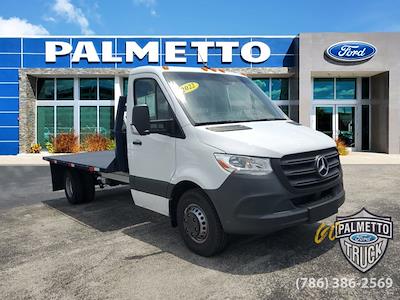 Used 2022 Mercedes-Benz Sprinter 3500XD 4x2 Flatbed Truck for sale #P189878 - photo 1