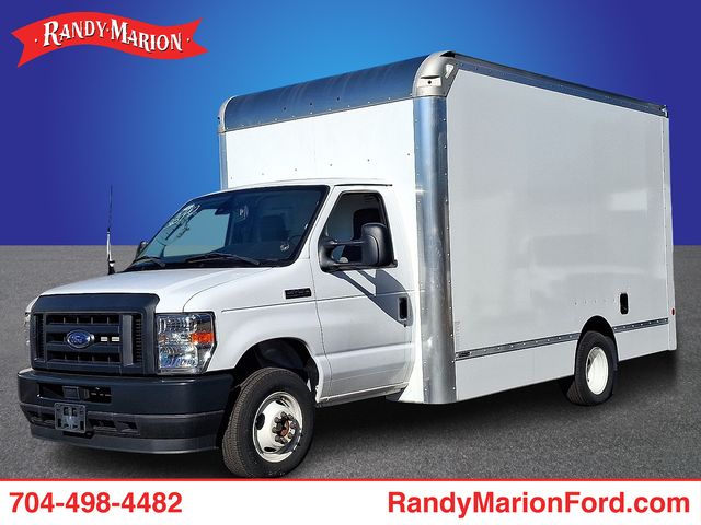 Used 2024 Ford E-450 - photo 1