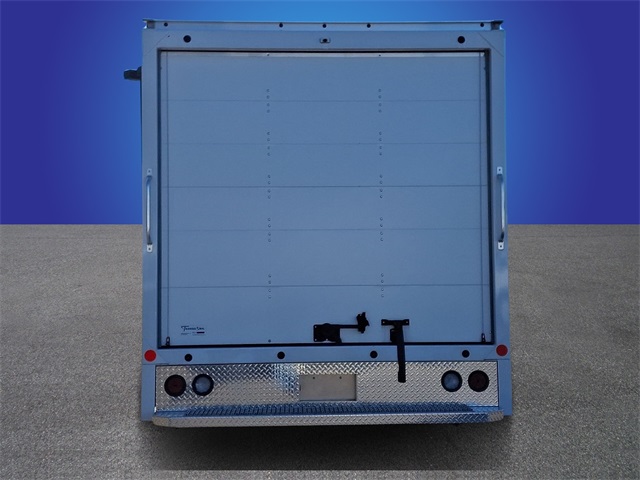Used 2024 Ford E-450 - photo 6