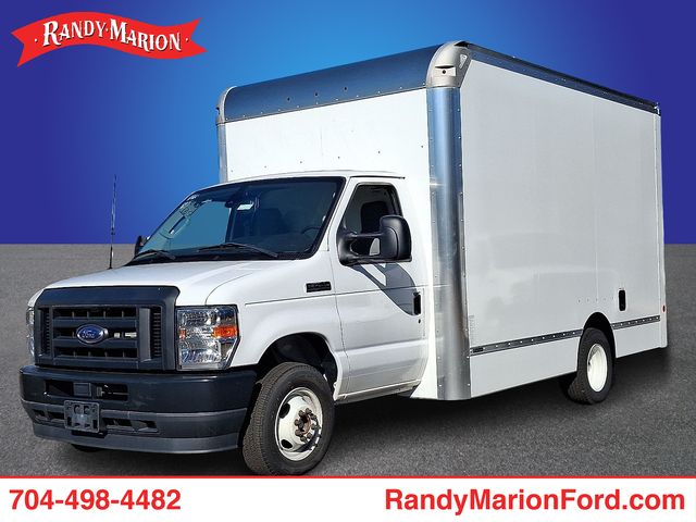 Used 2024 Ford E-450 - photo 1