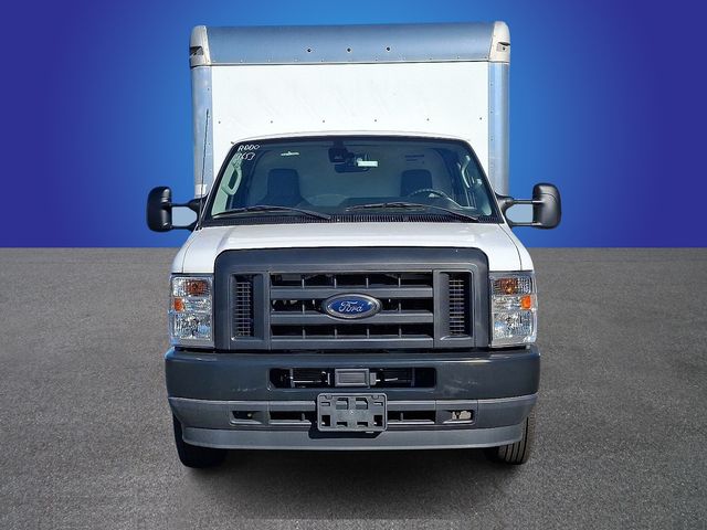 Used 2024 Ford E-450 - photo 5