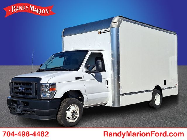 Used 2024 Ford E-450 - photo 1