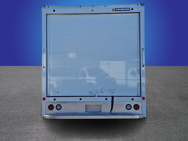 Used 2024 Ford E-450 - photo 5